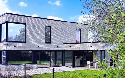 Fin du chantier pour la construction d’une habitation contemporaine en Région Liégeoise.